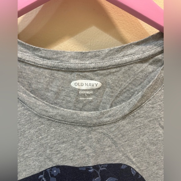 Old Navy Gray T-shirt - Picture 2 of 3